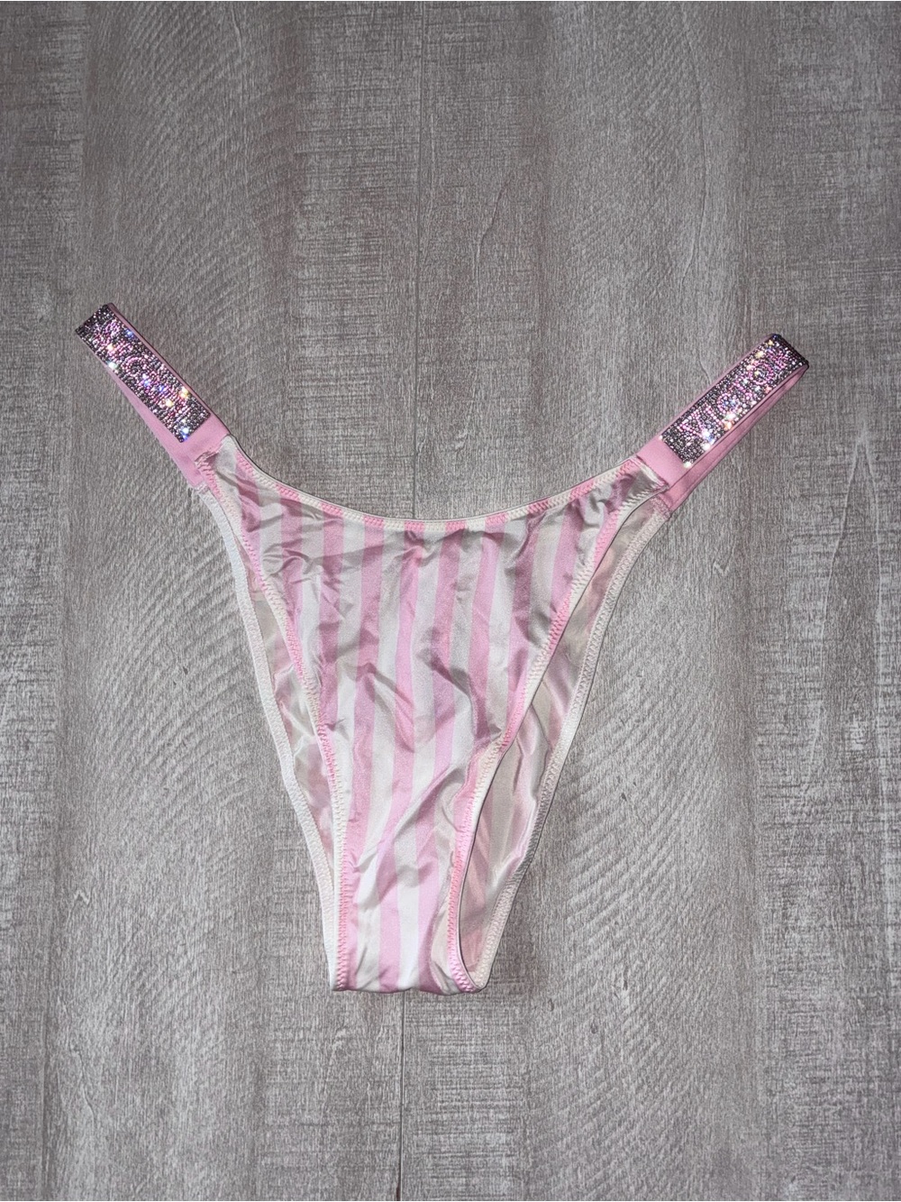 Victoria’s Secret Shine Strap Brazilian Panty Large